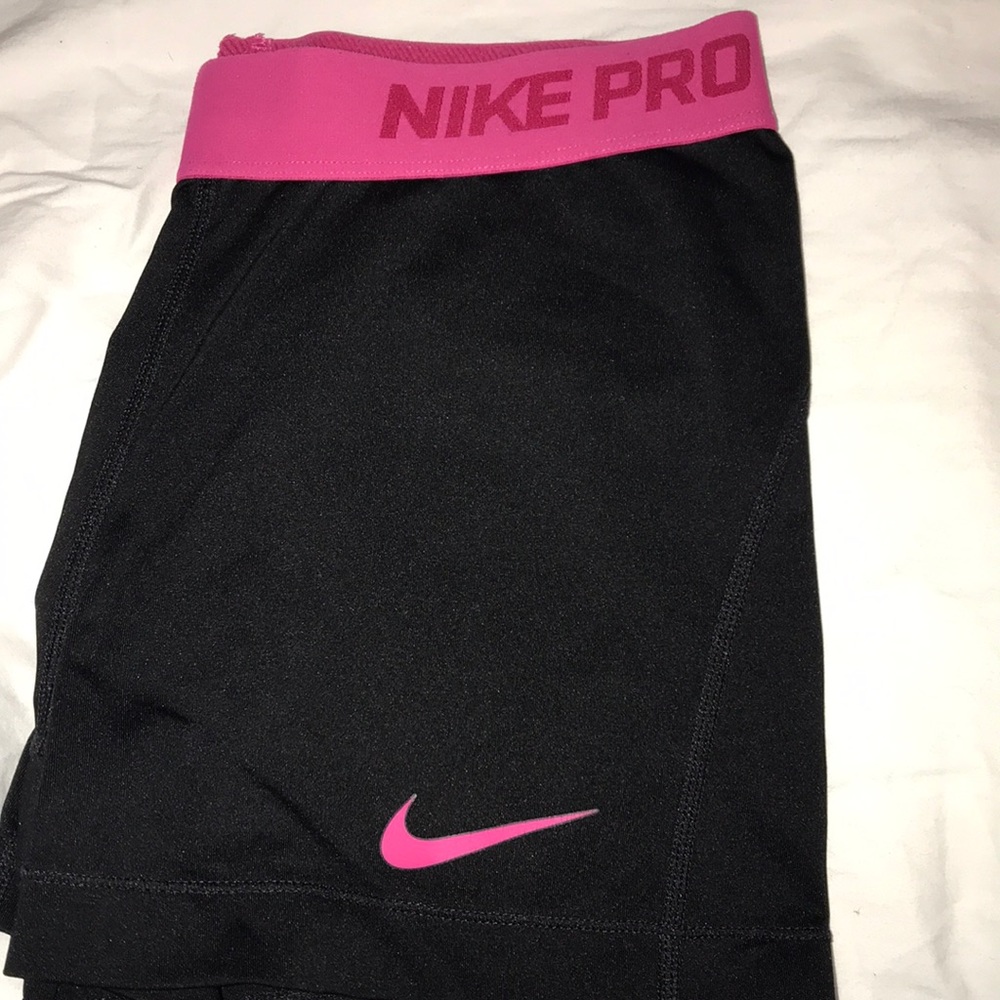 Nike pro